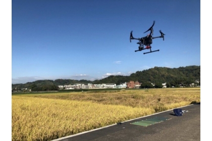 空拍機巡視農田 許鈺群提供