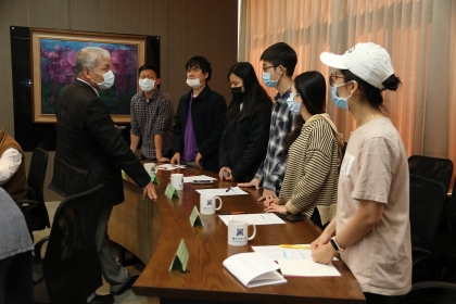 Mr. Nguyen Anh Dung, Director of Vietnam Economic and Cultural Office in Taipei Met with the Vietnamese Students of NCHU.