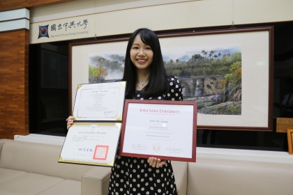 興大獸醫學系周言昱同學是臺灣首位取得臺美名校獸醫臨床碩士雙聯學位的學生。
