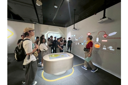 學員至科博館參觀「半導體的世界」特展