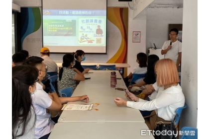 台中創業巴士首度發車 參訪基地交流青創經驗