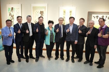 教育部鄭英耀部長（右5）、臺中市鄭照新副市長（左4）等各界貴賓雲集