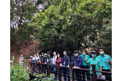 「新化林場友善里山環境場域改善工程」在水保局與新化林場的跨域合作改造下，榮獲園冶獎肯定。(照片來源：水土保持局提供)