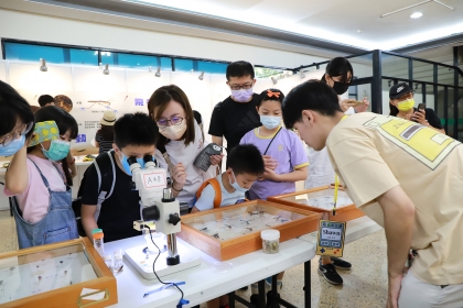 中興大學昆蟲週展7月1日開幕，今年以「蟲出江湖」為主題