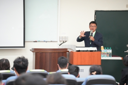 「我的第一桶金」名人講座 振鋒企業洪榮德董事長分享創業心法