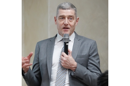 講座邀請荷蘭海牙飯店管理學院Rogier_Busser院長演講。