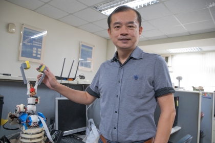 Chia-Feng Juang Makes Artificial Intelligence Learning More Efficient  and Wins the Outstanding Research Award of Ministry of Science and Technology