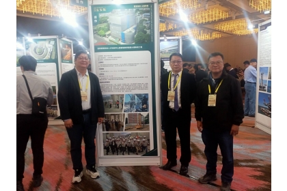 左至右:大將作聯合建築師事務所-賴建瑞經理、興大總務處廖炳雄專門委員、見安營造股份有限公司-蔡炎達協理