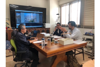 中興大學人文社會科學前瞻研究中心與照片典藏人余立先生,討論計畫執行方向