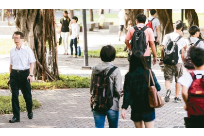 境外生入境人數遠不如預期，大學表示，各校在暑假期間已淨空宿舍，作爲境外生檢疫場所，但距離9月開學剩50天，仍有近萬名境外生未來台，籲政府加速解禁，開放新生及他國境外生來台，「別錯失檢疫黃金期」。報系資料照