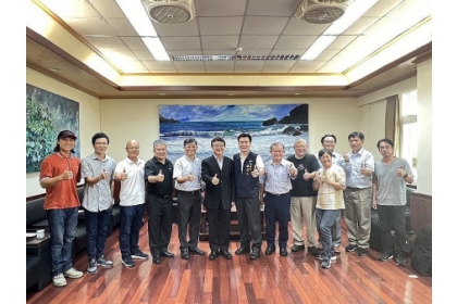 中興大學校長詹富智(中)率學校團隊來馬祖進行交流，今天將與縣府簽訂合作備忘錄。（圖／文：馮紹夫）