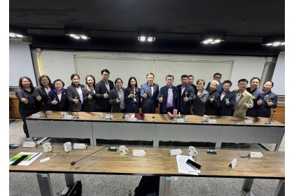 中興大學副校長兼國際長周濟眾教授與UNRN參訪成員全體大合照