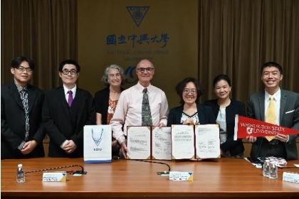 (Left to right) Dr. Jin-Fu Wu, Dr. Tze-Chang Liu, Mrs. Trevisan, Dr. Mike Trevisan, Dr. Kai-Jung Chi, Dr. Edith Su, and Dr. Yu-Chuan Shen. 