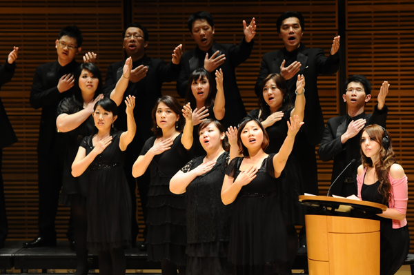 台北愛樂室內合唱團演出照片_《紐約卡內基音樂廳演出照片2(簡一夫／攝影)》