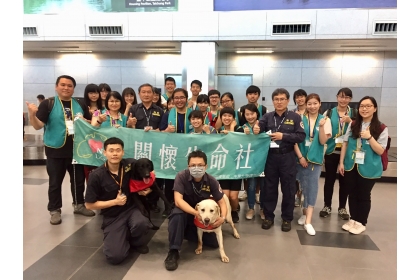 興大關生社4月25日至台中航空站進行海關緝毒犬執勤演練參訪